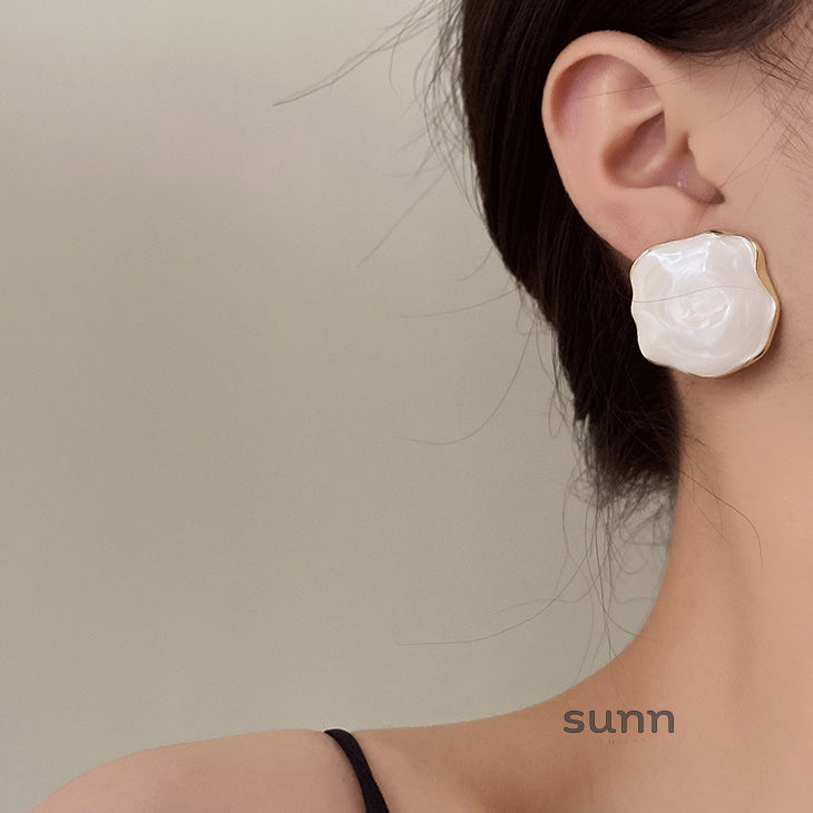 Courtney Asymmetric Glaze Earrings [FXIGI6JE]