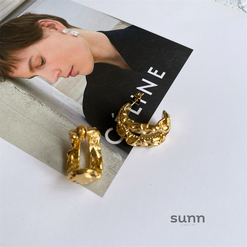 Daelyn Sculptural Titanium Earrings [6Y9BY55W]
