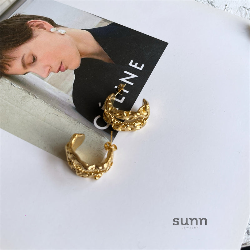 Daelyn Sculptural Titanium Earrings [CG51XVDG]