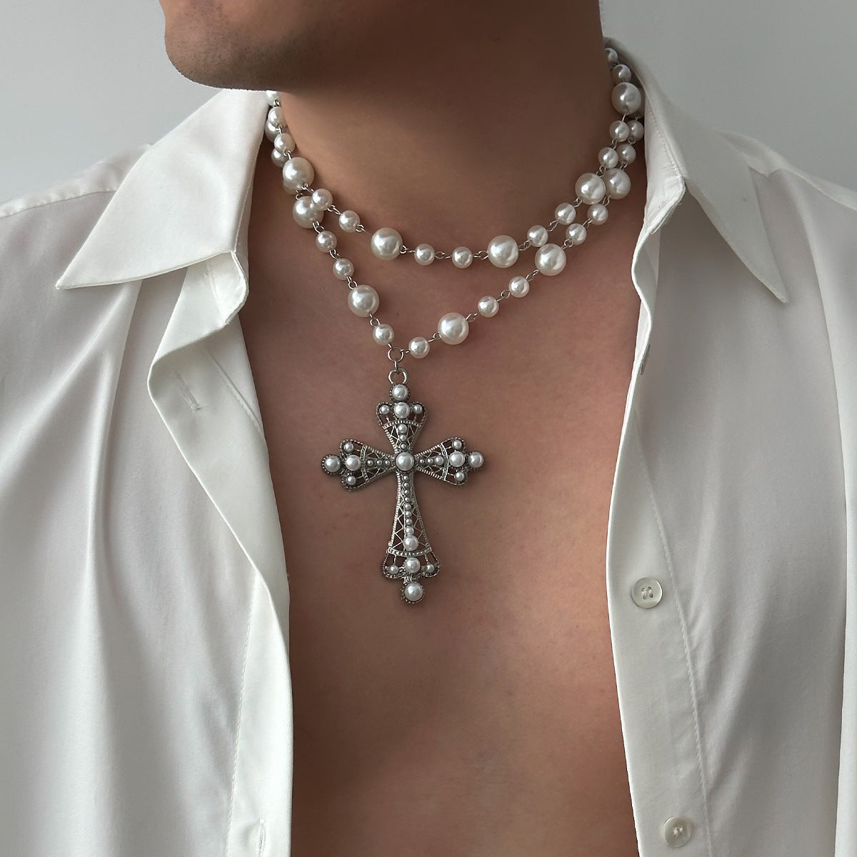 Daenerys Layered Pearl Cross Necklace [I6FCC66S]