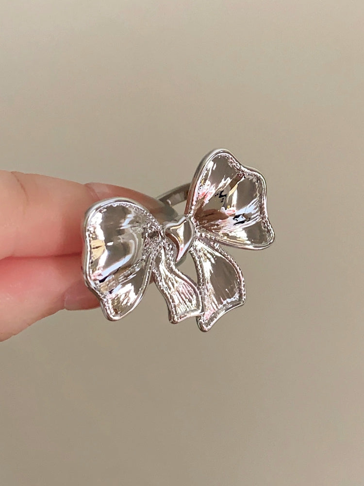 Daiana French Bow Ring [N0L5Z4JQ]