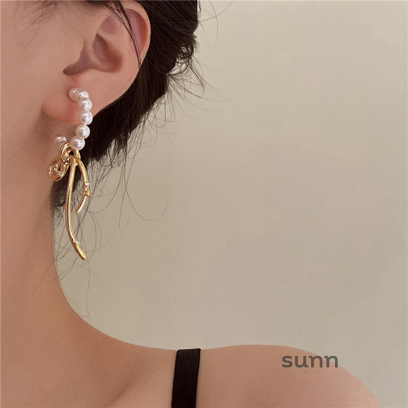 Daila Bow Pearl Earrings [FG5P890N]