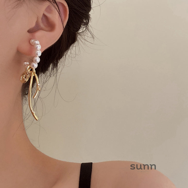 Daila Bow Pearl Earrings [6ZY1ZX8H]
