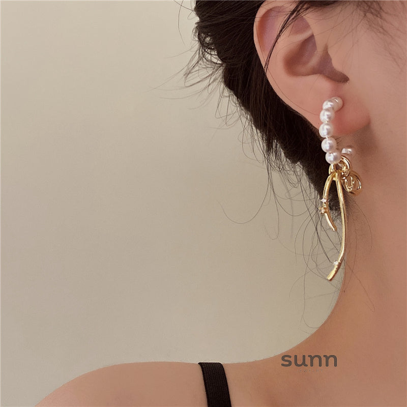 Daila Bow Pearl Earrings [S1QOC8HY]