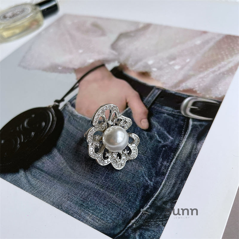 Daila Flower Pearl Open Ring [EC3OZC97]