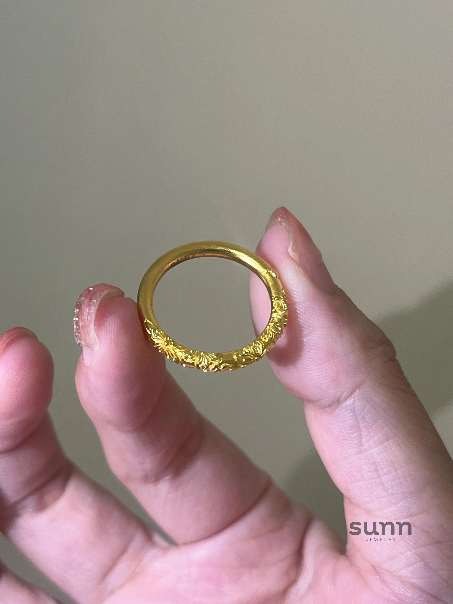 Dailyn Embossed Celestial Ring