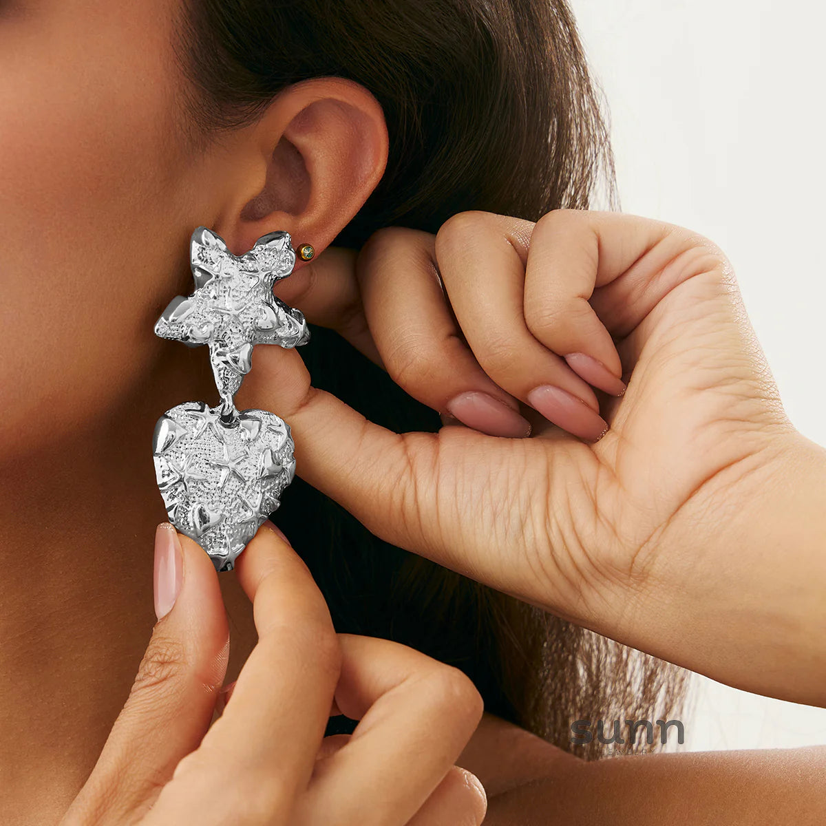 Dakoda Textured Starfish Heart Studs