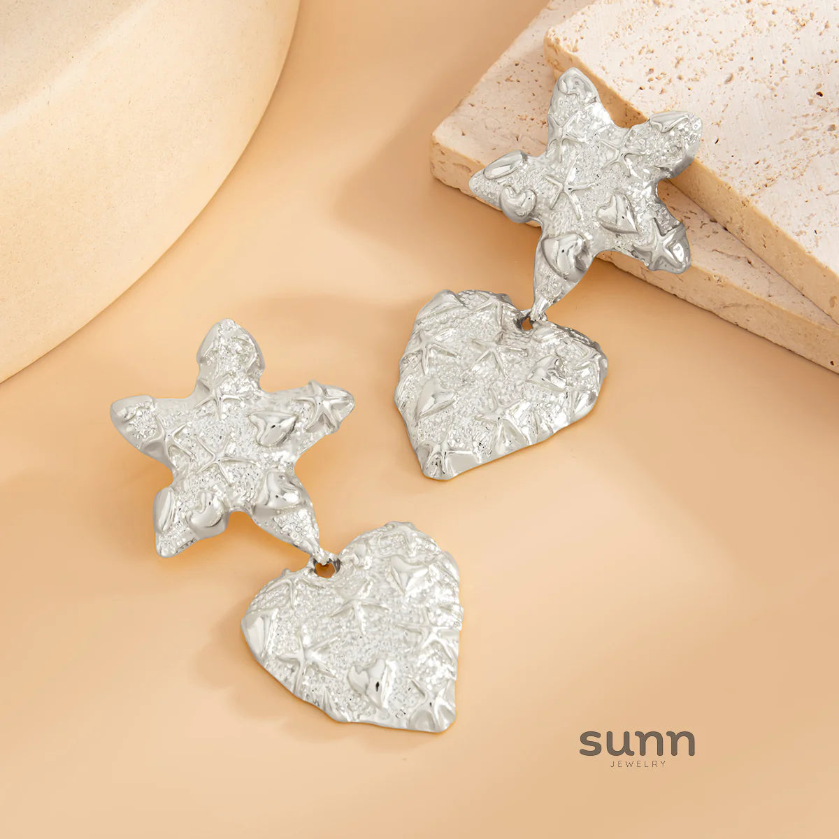 Dakoda Textured Starfish Heart Studs
