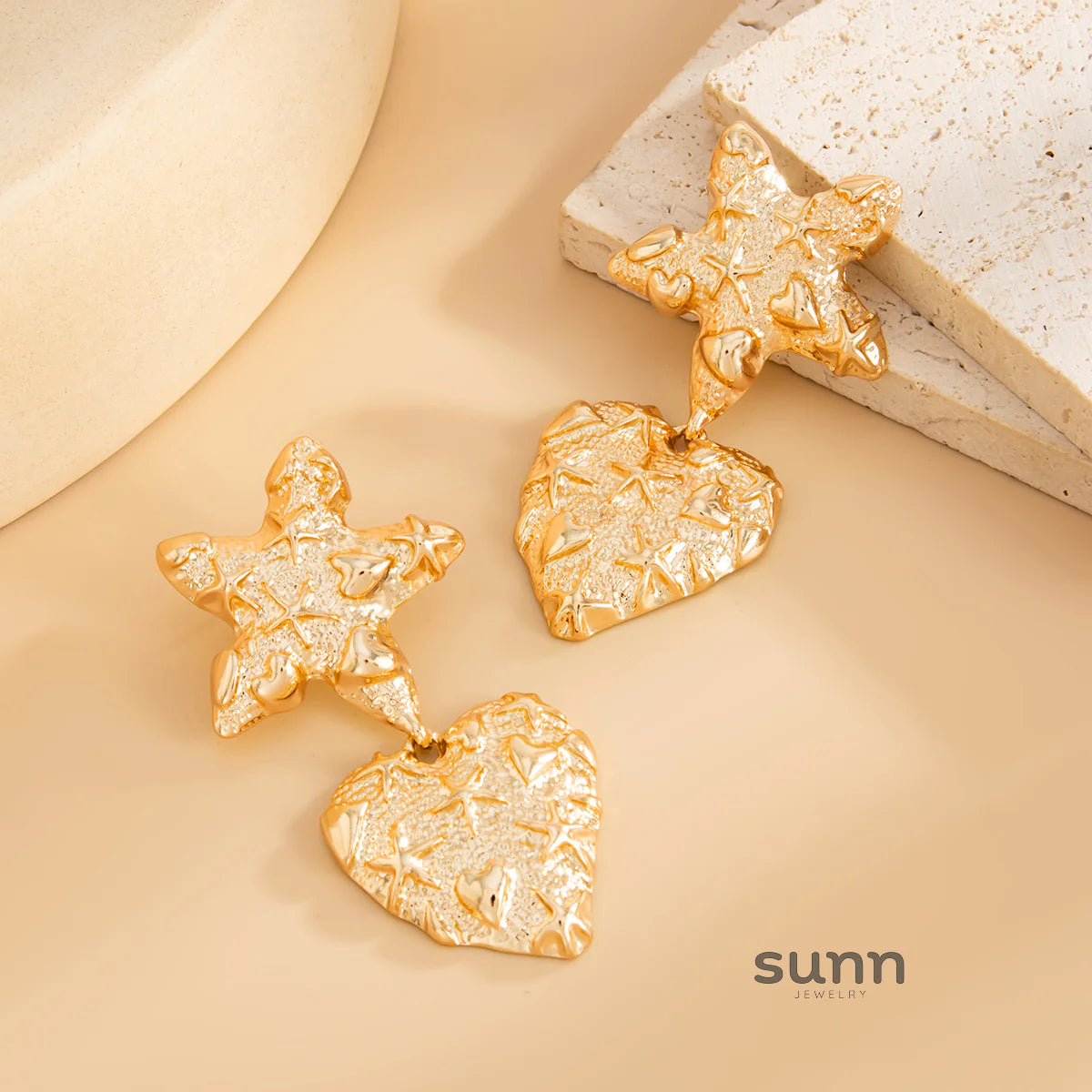 Dakoda Textured Starfish Heart Studs