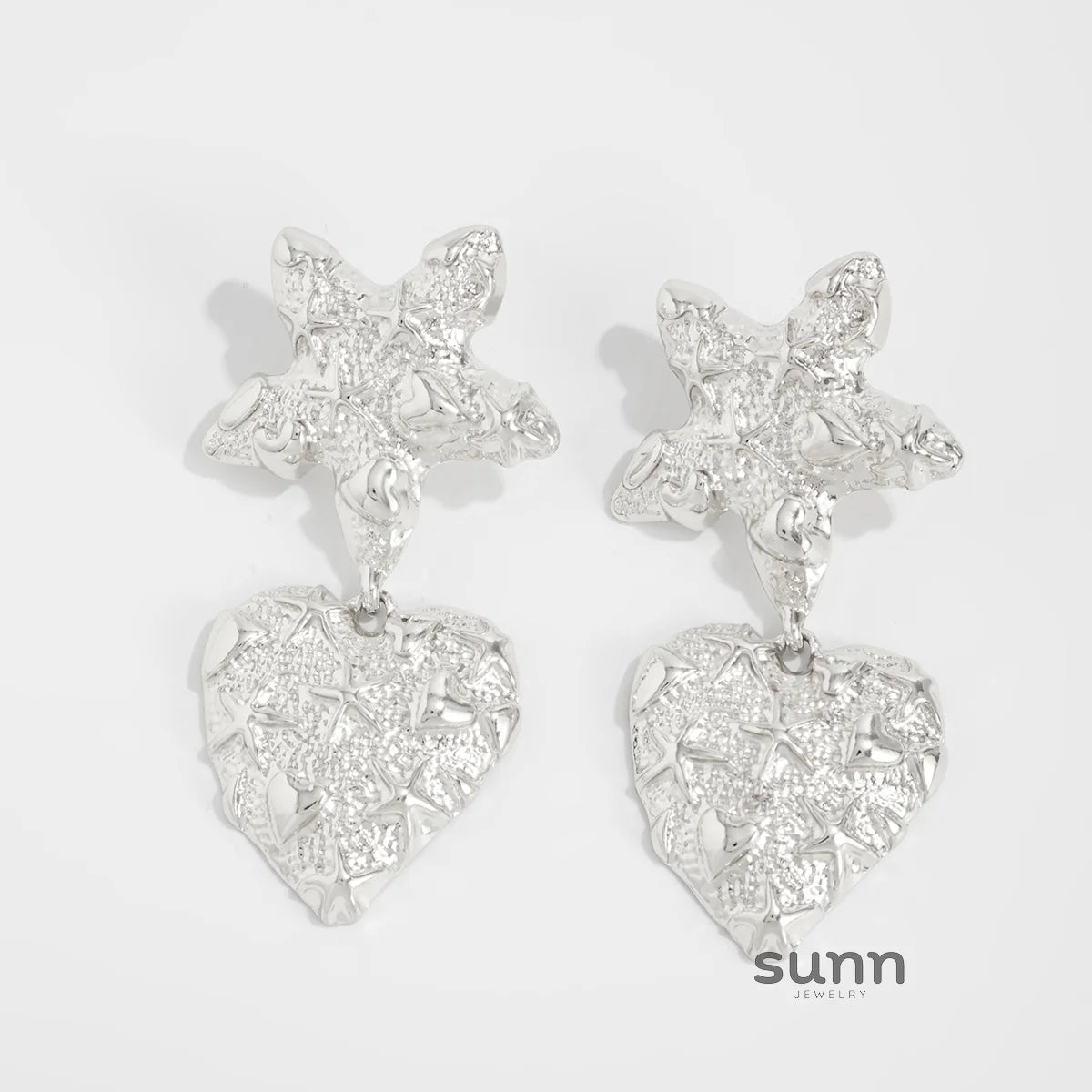 Dakoda Textured Starfish Heart Studs
