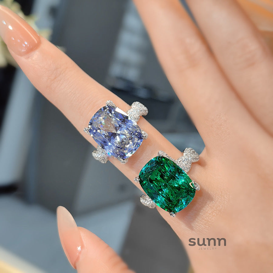Dakota Halo Rectangular Ring [PGP79N4Q]