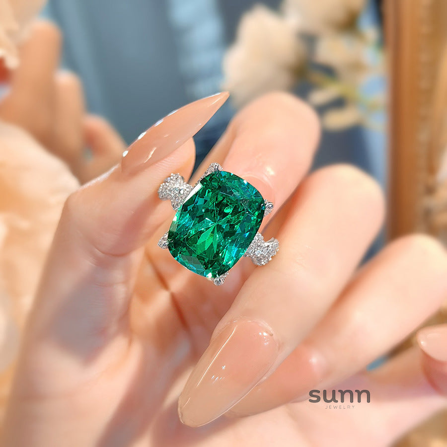 Dakota Halo Rectangular Ring [L7EMFWHQ]