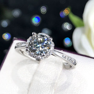 Dalaysia Petal Cluster Ring [P6R6XBI2]