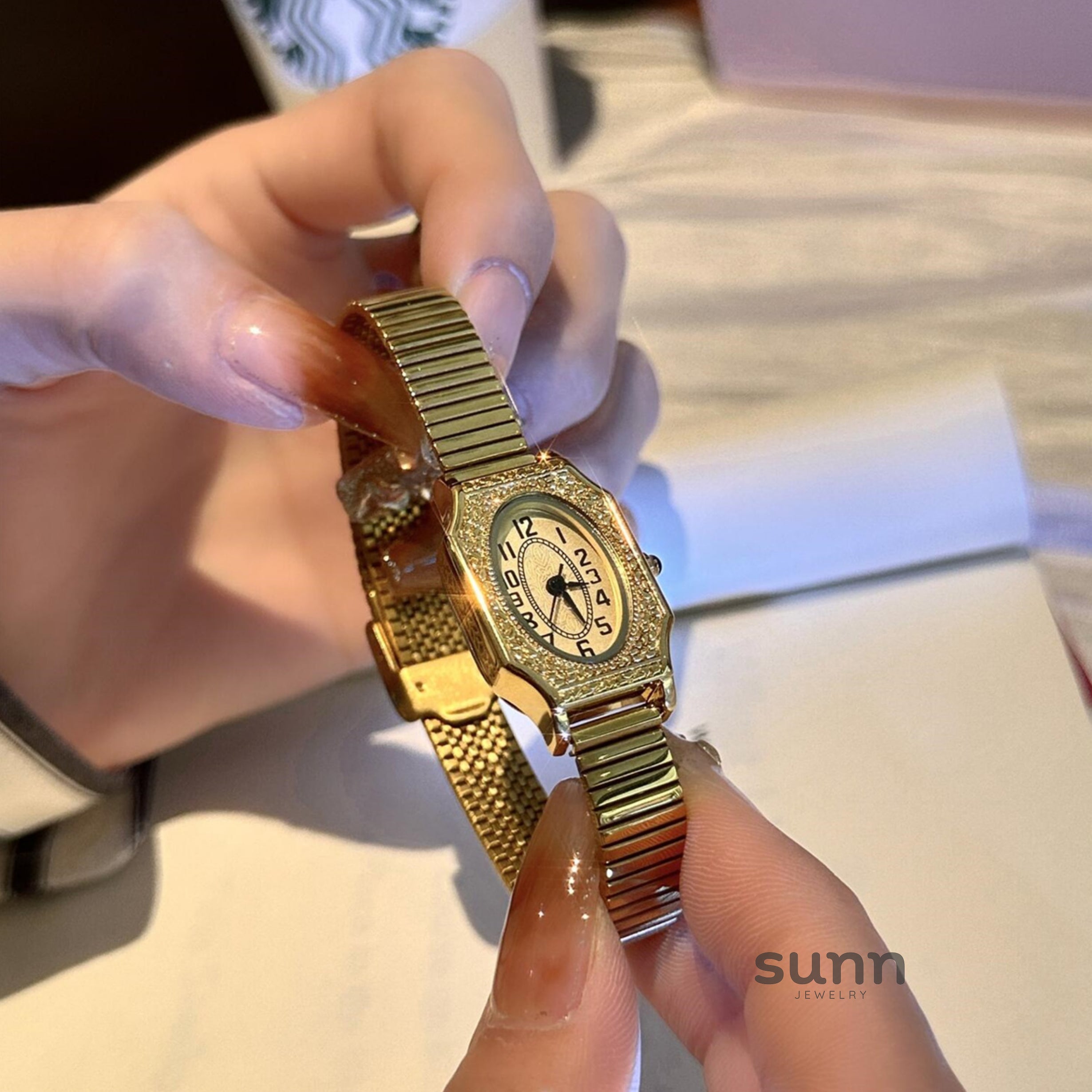Dalila Retro Bracelet Watch [KOX4RCCA]