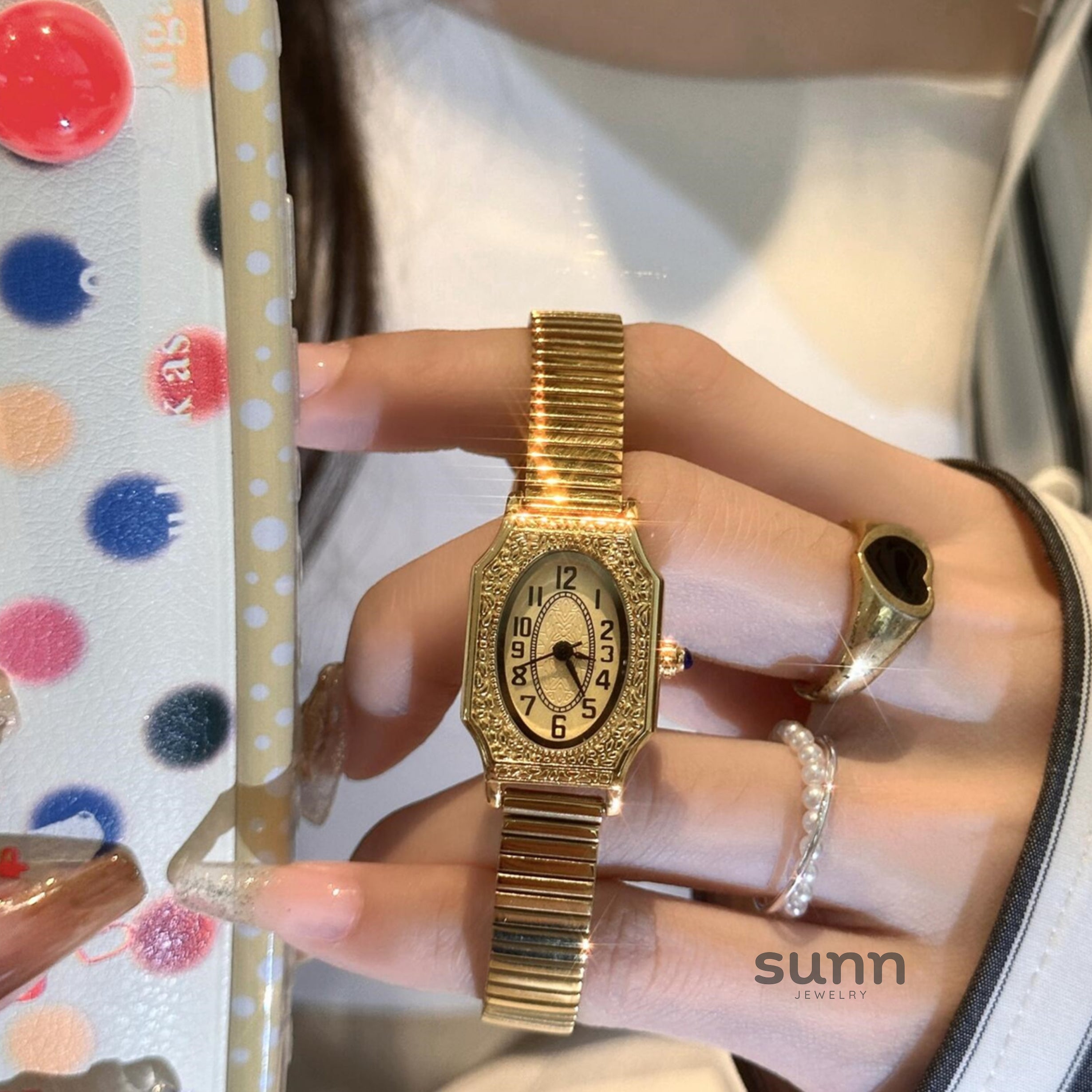 Dalila Retro Bracelet Watch [D4X242NU]