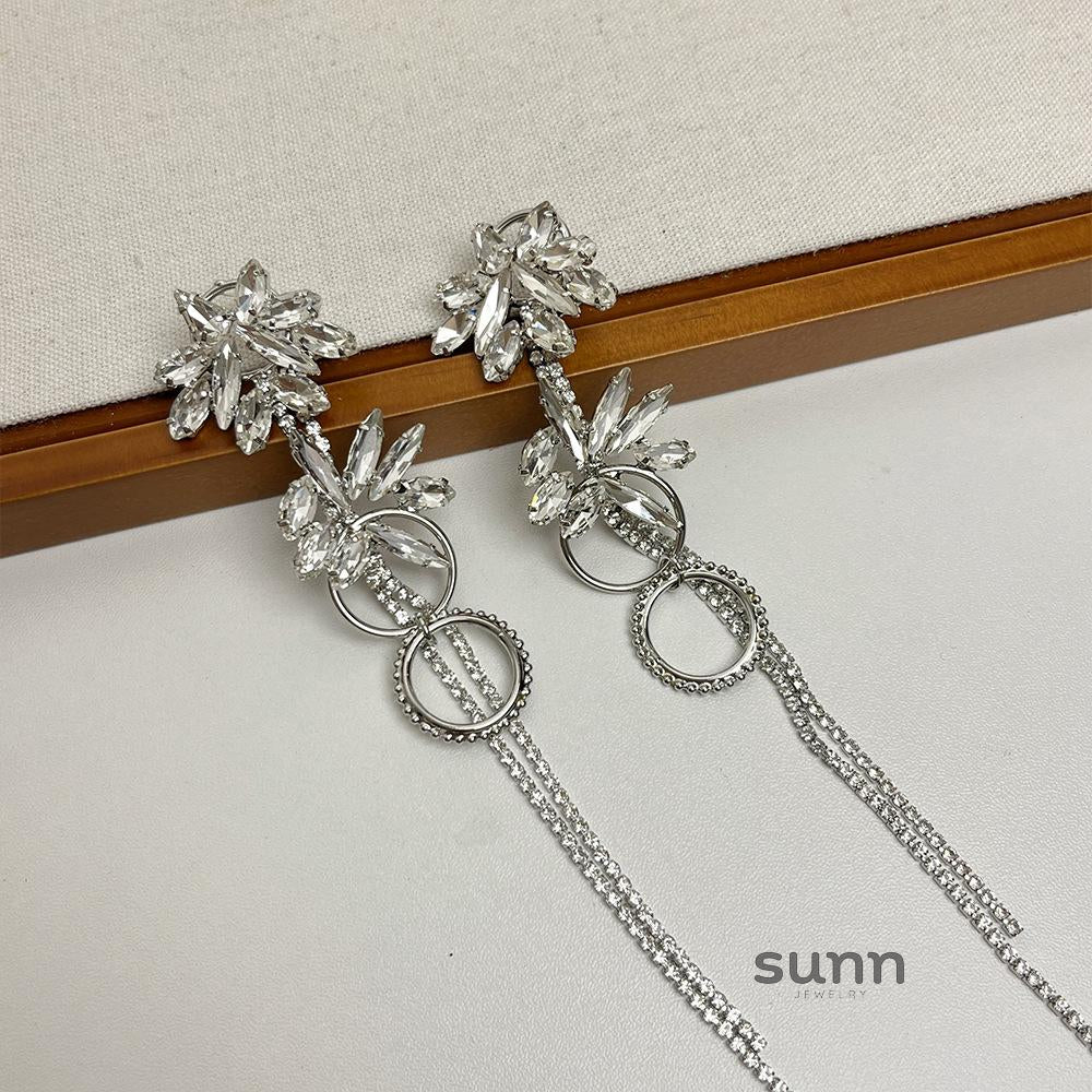 Dalyla Floral Tassel Earrings [Y23YXGMJ]