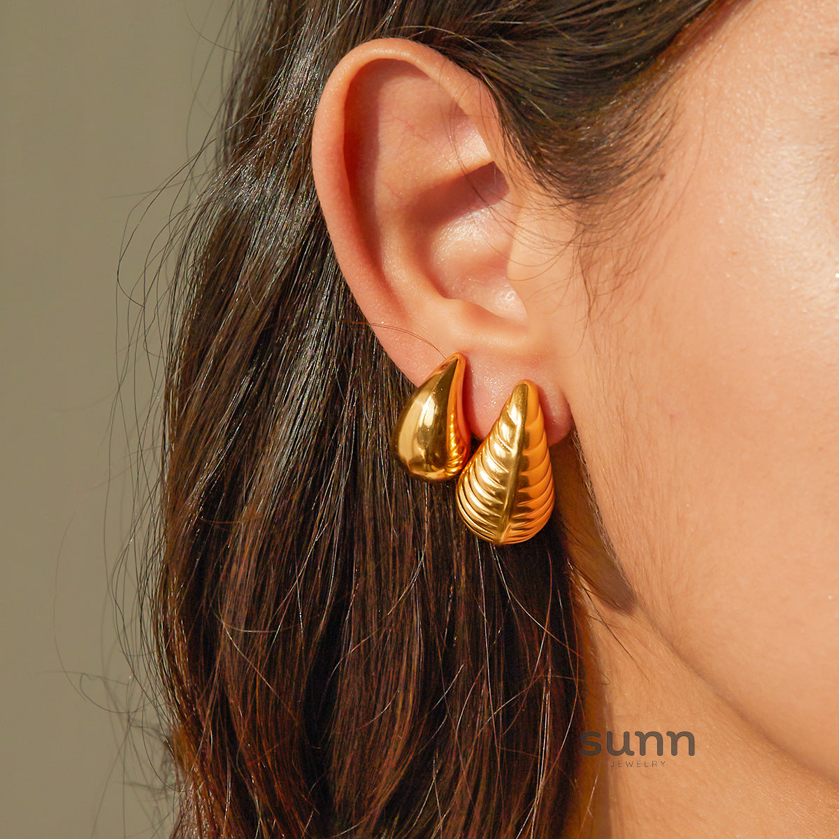 Damari Sculpted Waterdrop Earrings [SSJAEXLX]
