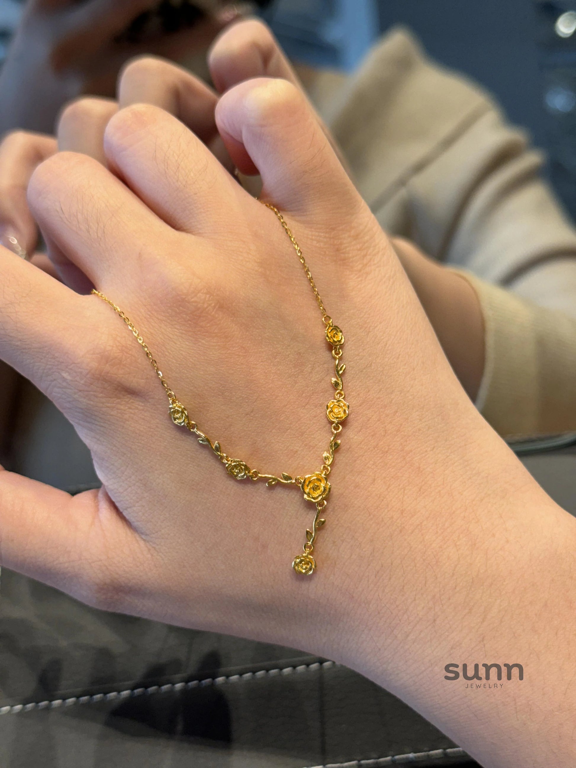 Damaris Golden Rose Dream Necklace