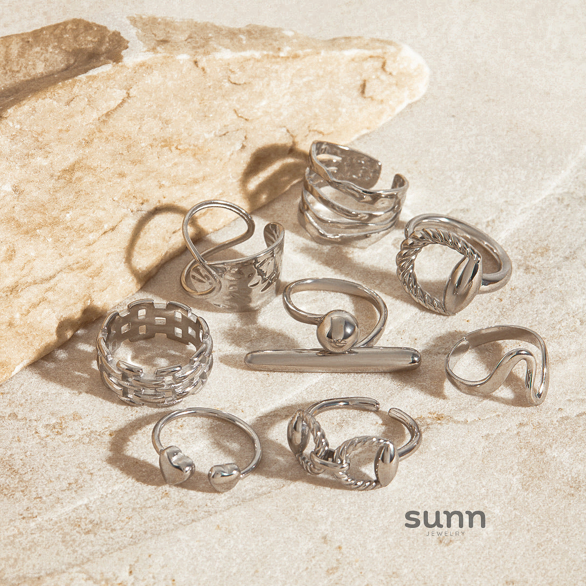 Damia Modern Titanium Rings [9BKUFGM1]