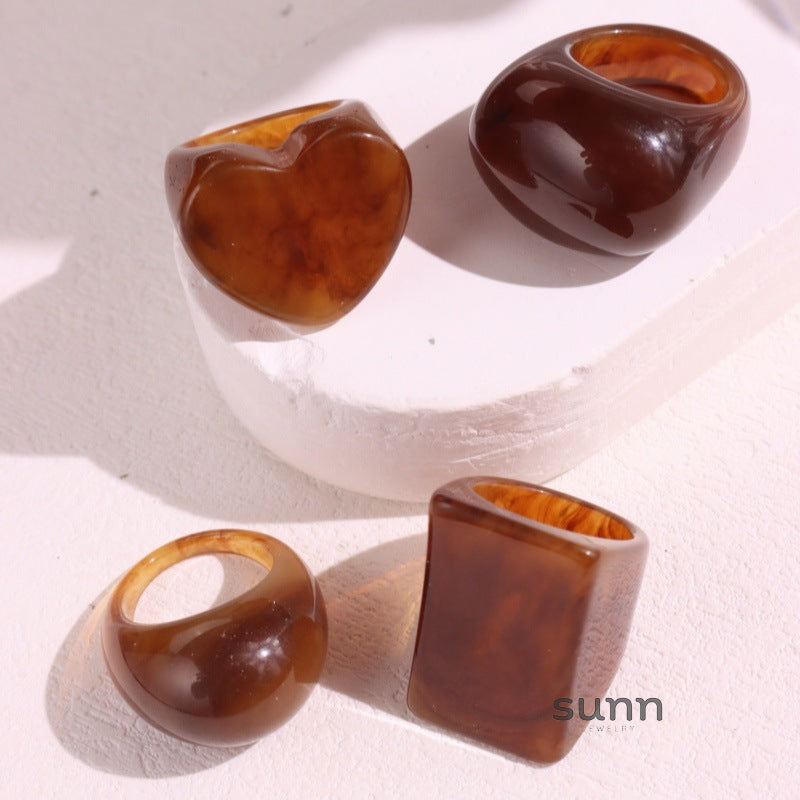 Damya Chunky Geometric Ring [I1W1MS7X]