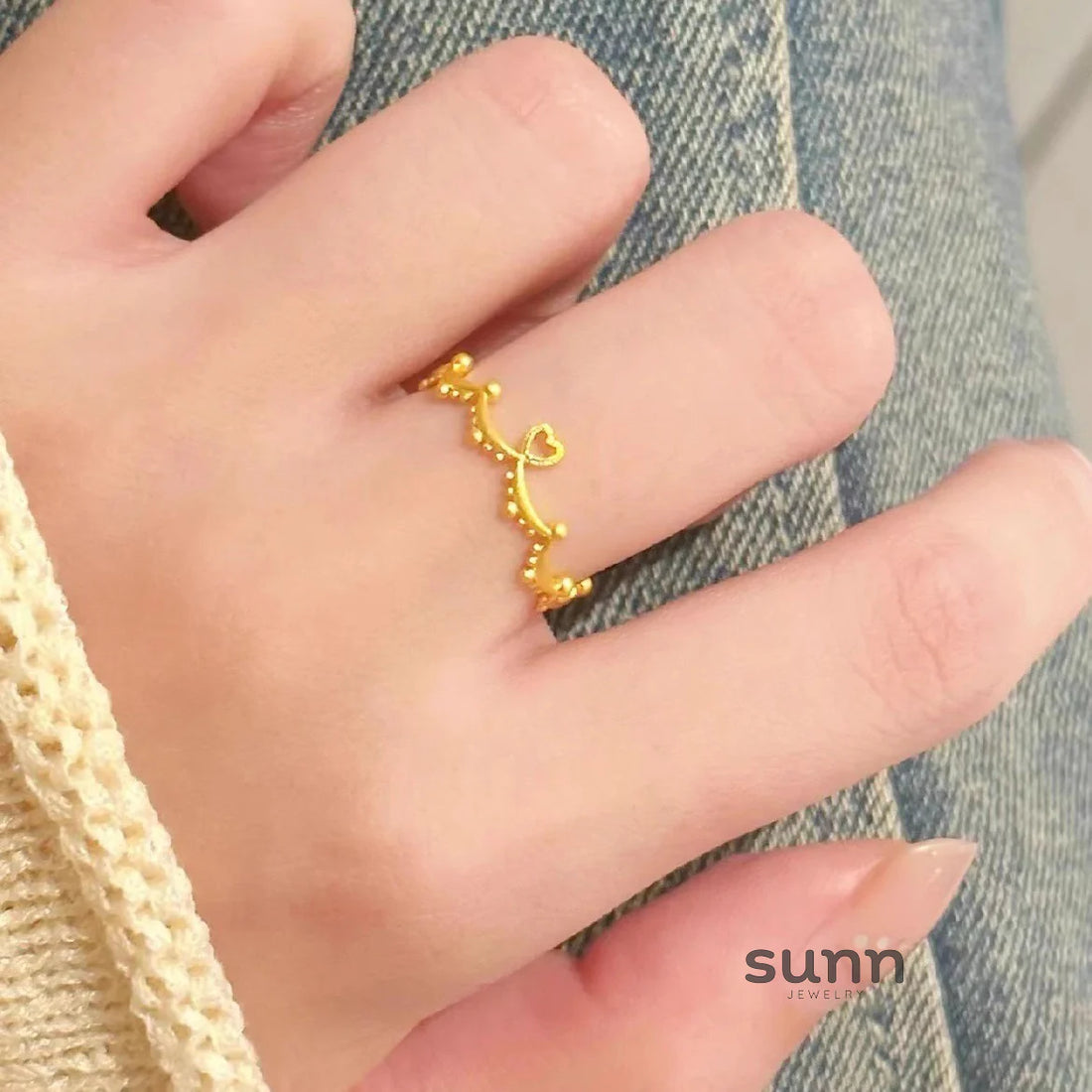 Damya Royal Heart Ring