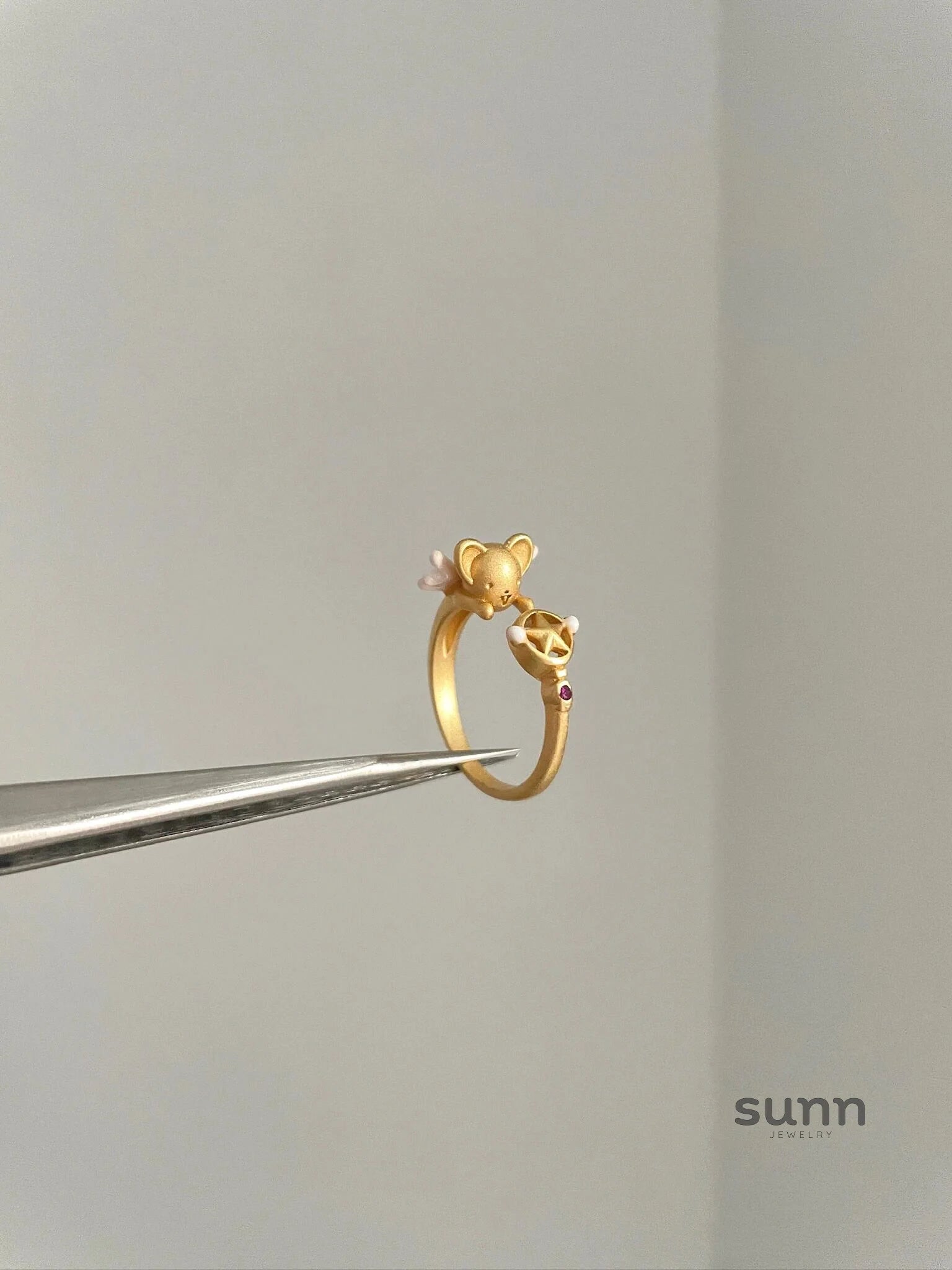 Damya Star-Studded Mouse Ring