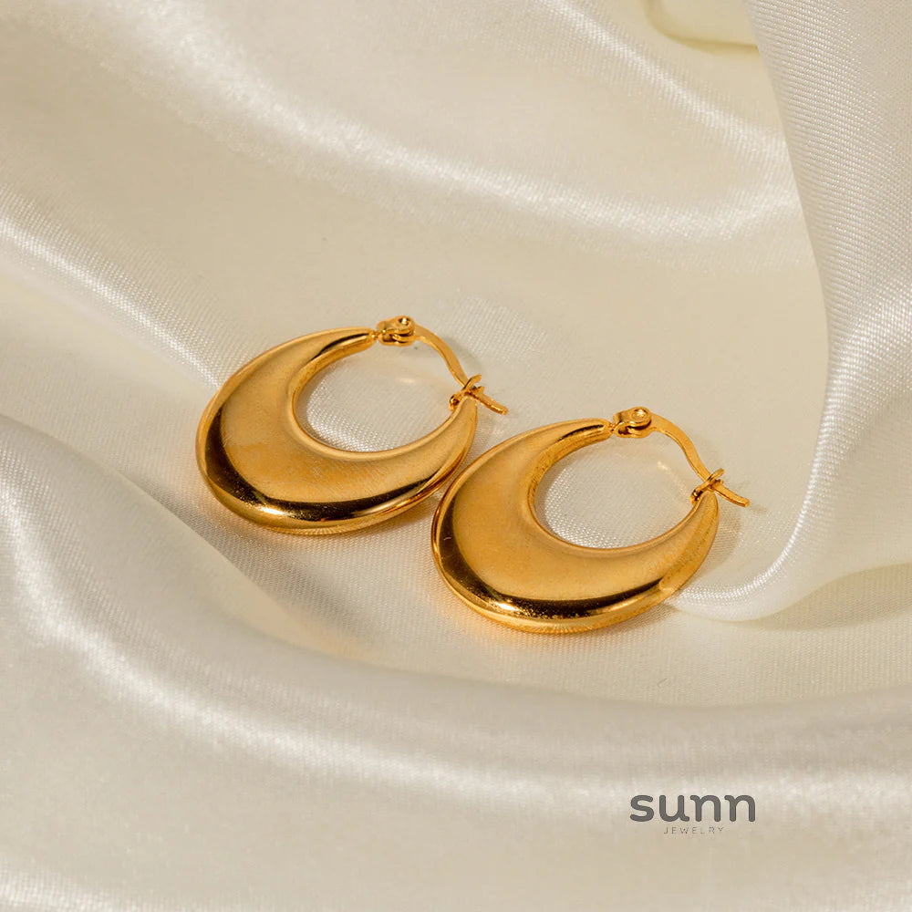 Dani Sculptural U-Hoop Earrings