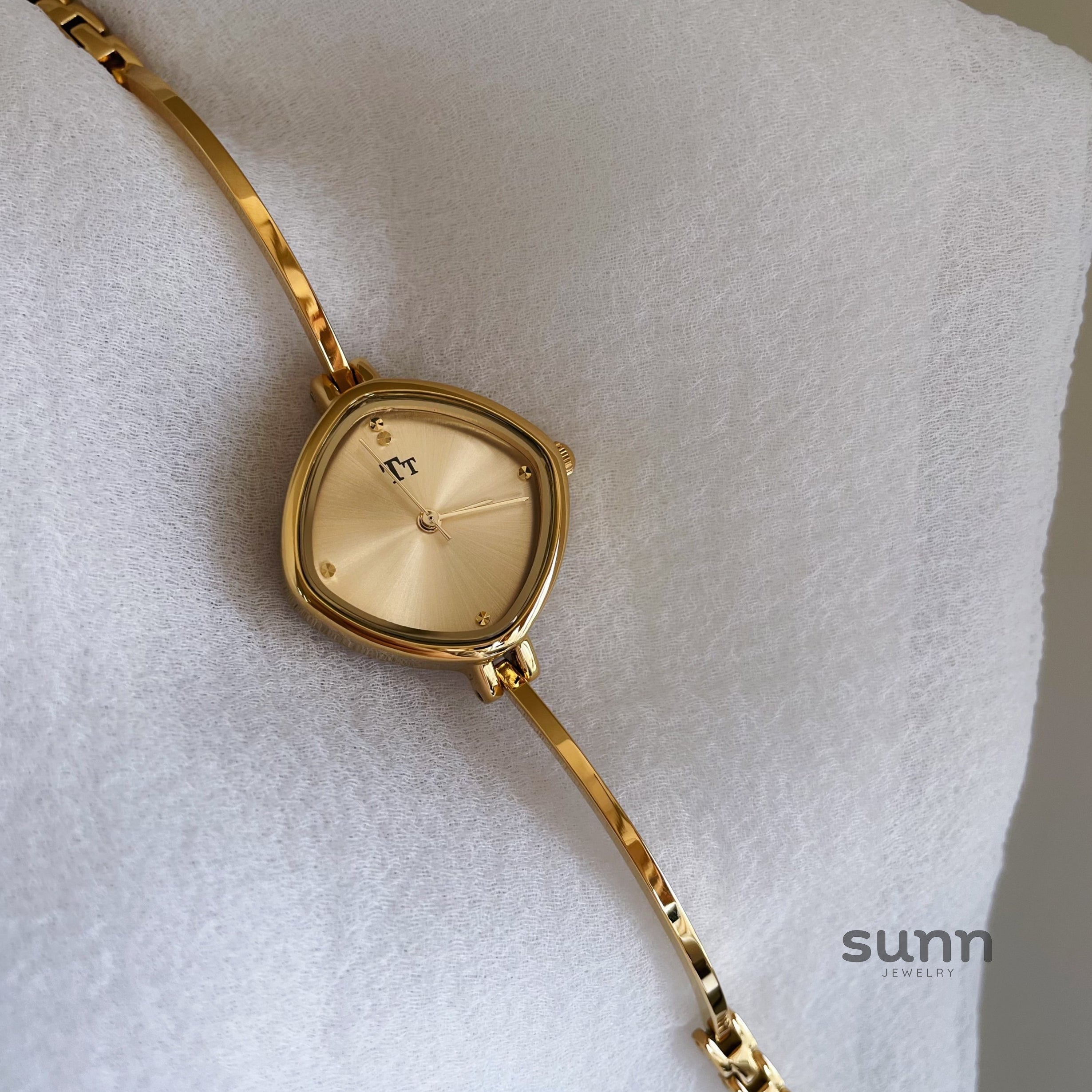 Daniela Elegant Bracelet Watch [7KNUJ7QS]