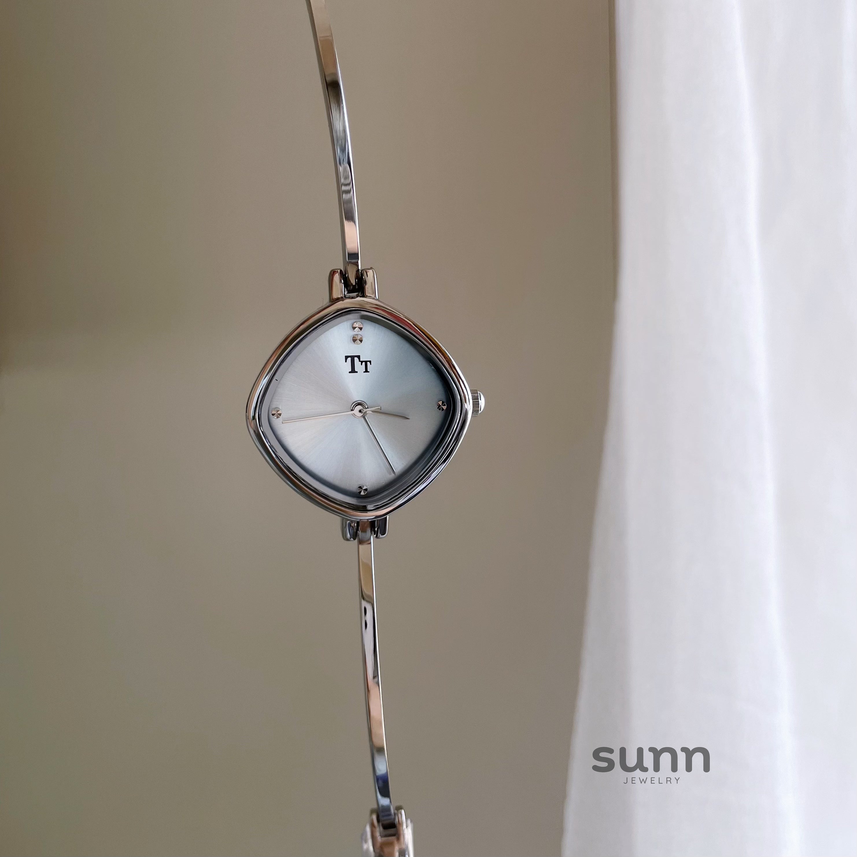 Daniela Elegant Bracelet Watch [J5QYOU2A]