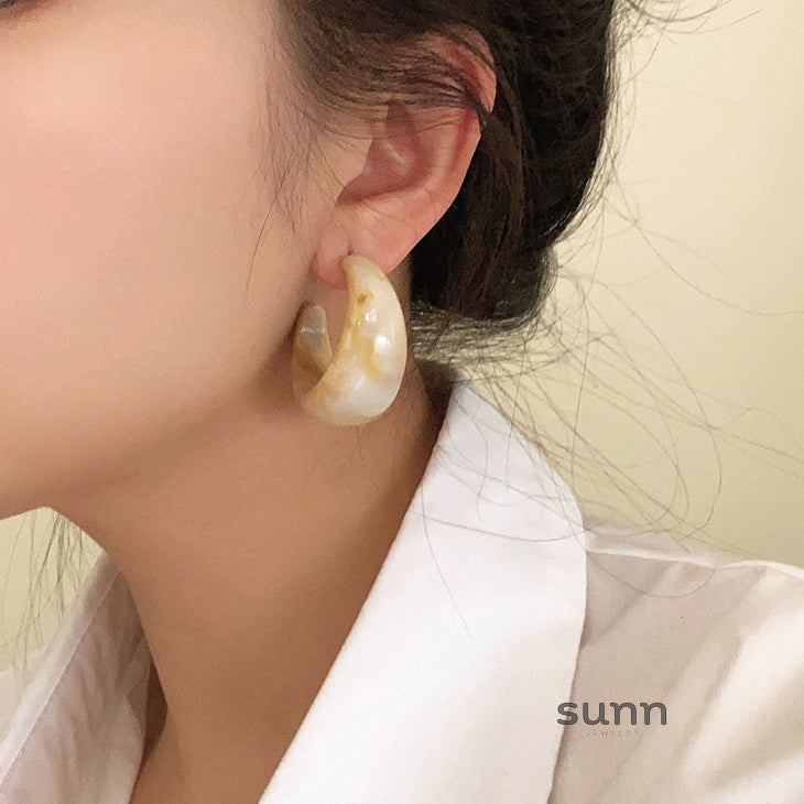 Danni Round Statement Earrings [1GGZ6GVM]