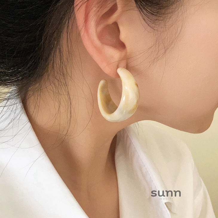 Danni Round Statement Earrings [DK2CHJPM]
