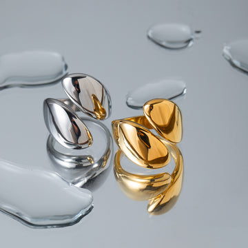 Daphne Gold Asymmetric Open Ring [CYMWNOIS]