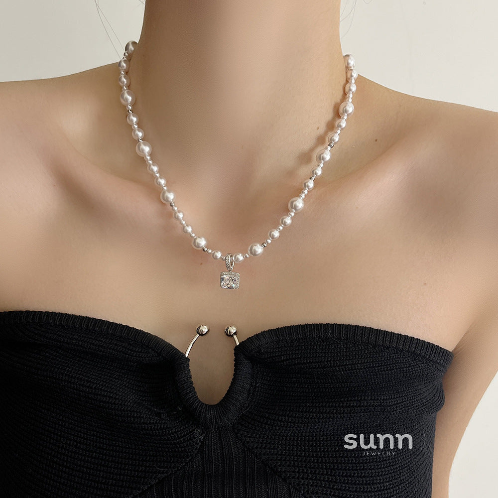 Dariana Sugar Cube Pearl Necklace [V15II9LO]