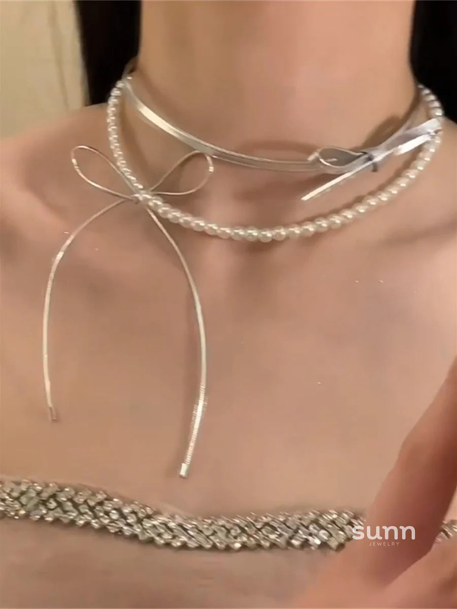 Darianna Pearl Bow Necklace
