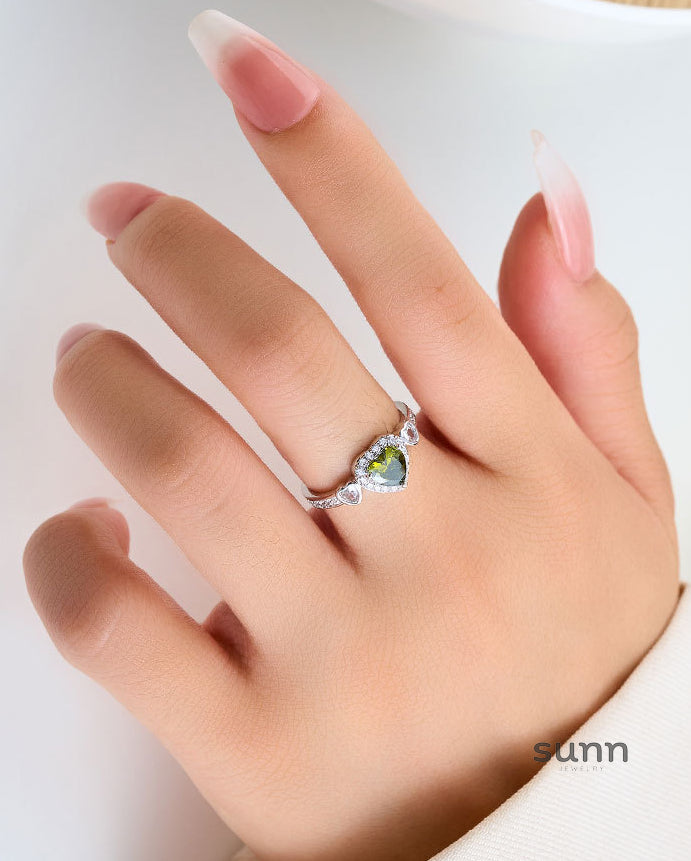 Dariela Olive Green Heart Ring [5L23A18M]
