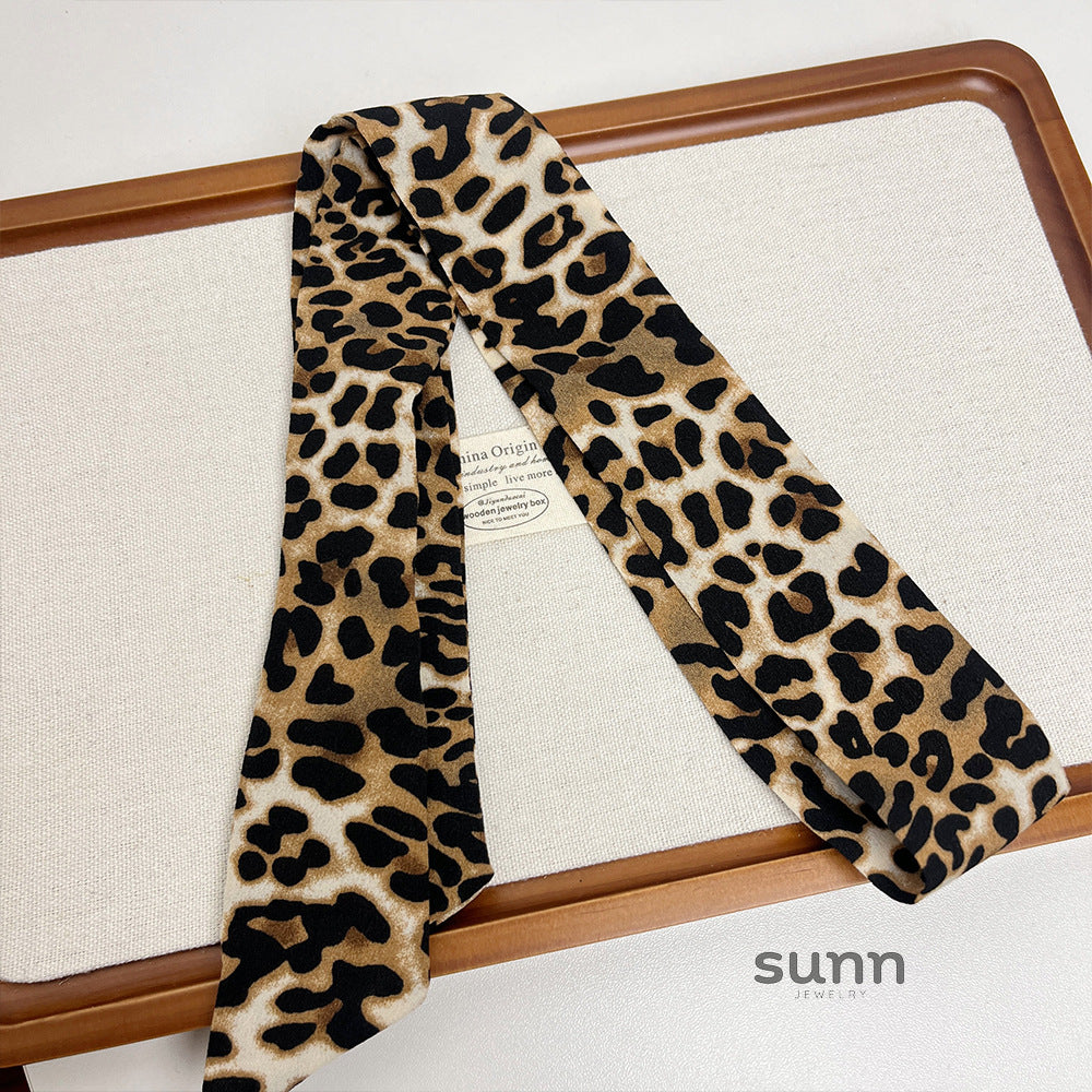 Dariyah Leopard Print Silk Scarf [IH78VEUY]