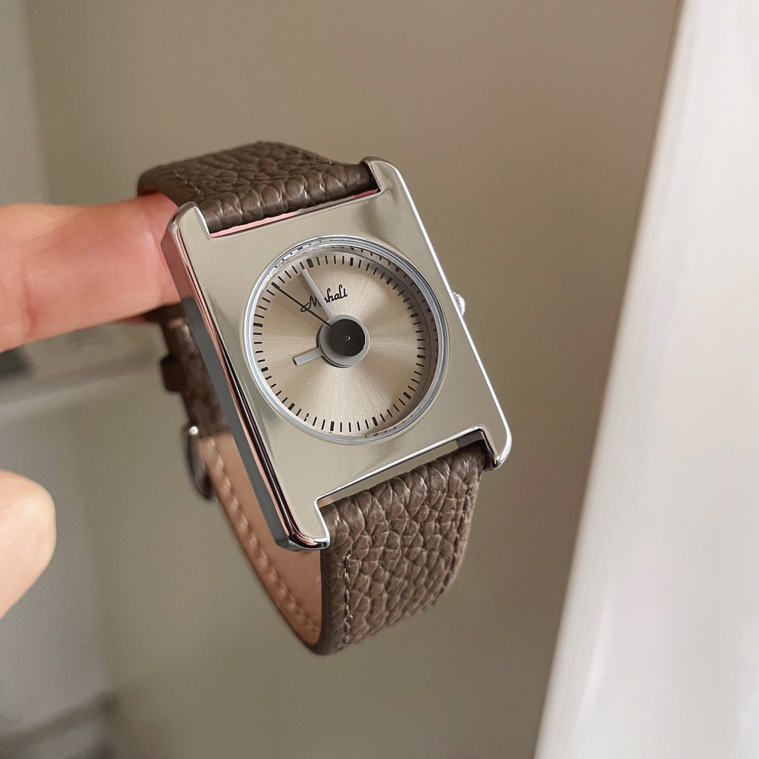 Dariyah Square Leather Watch [CAJ9NASW]