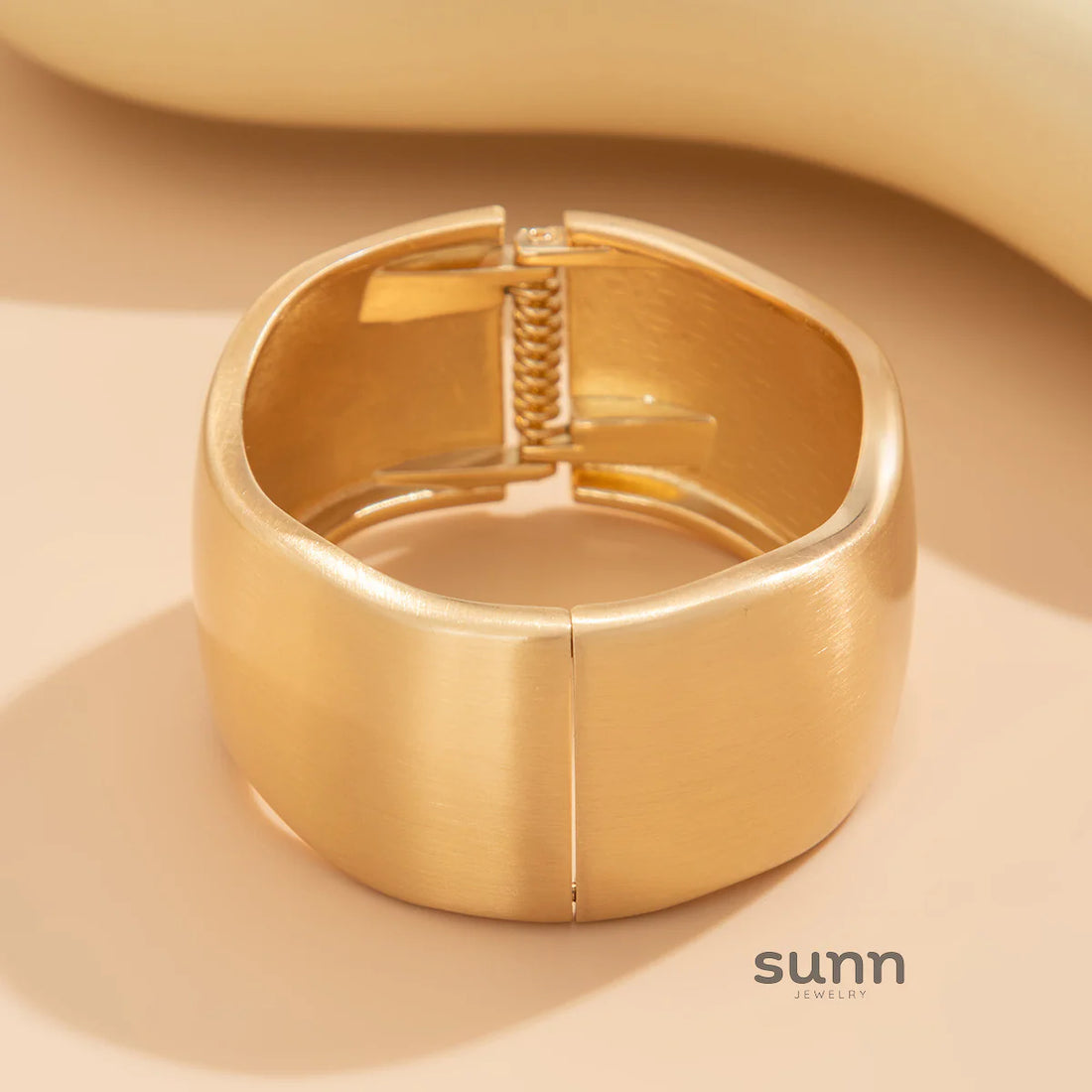 Darleen Irregular Gold Cuff Set