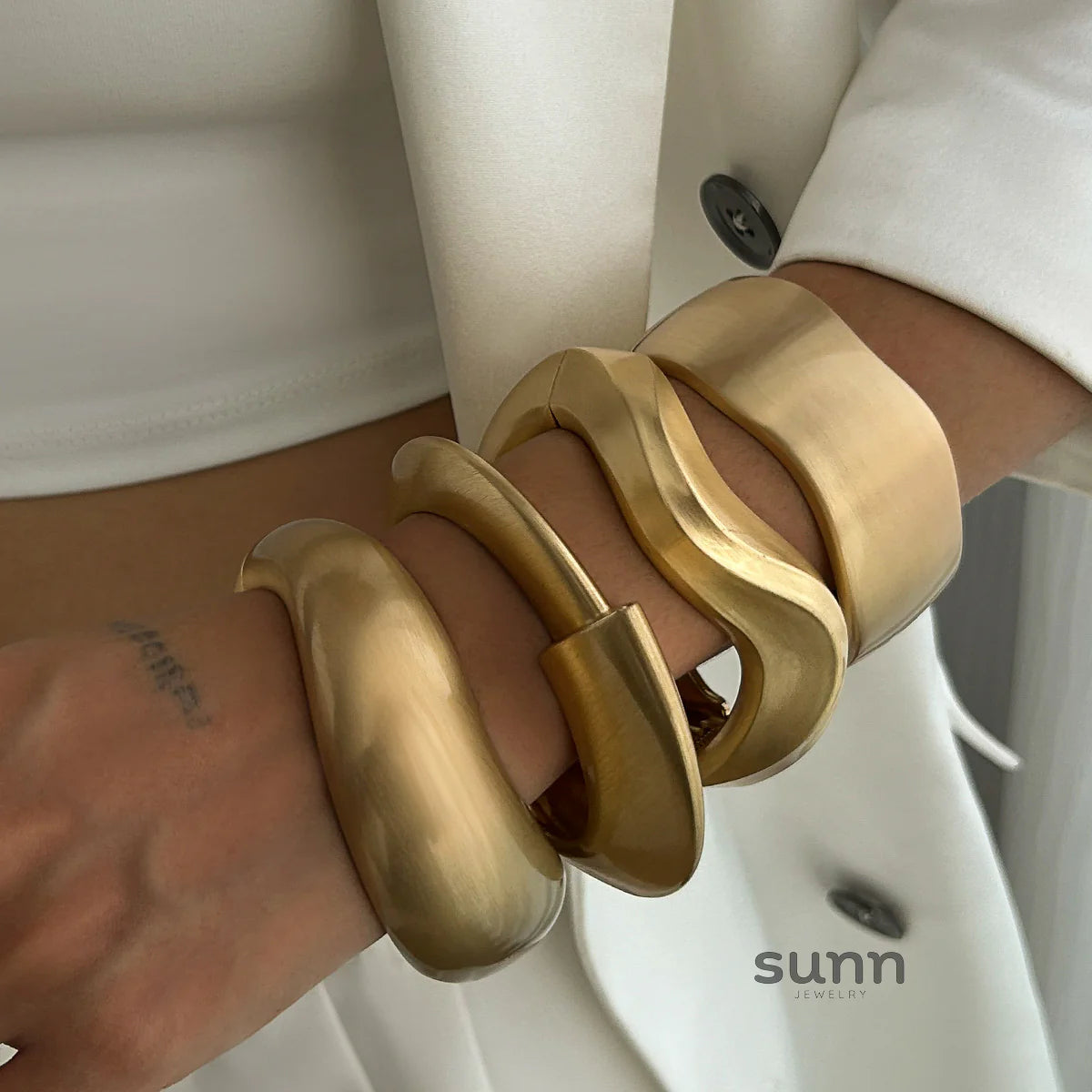 Darleen Irregular Gold Cuff Set