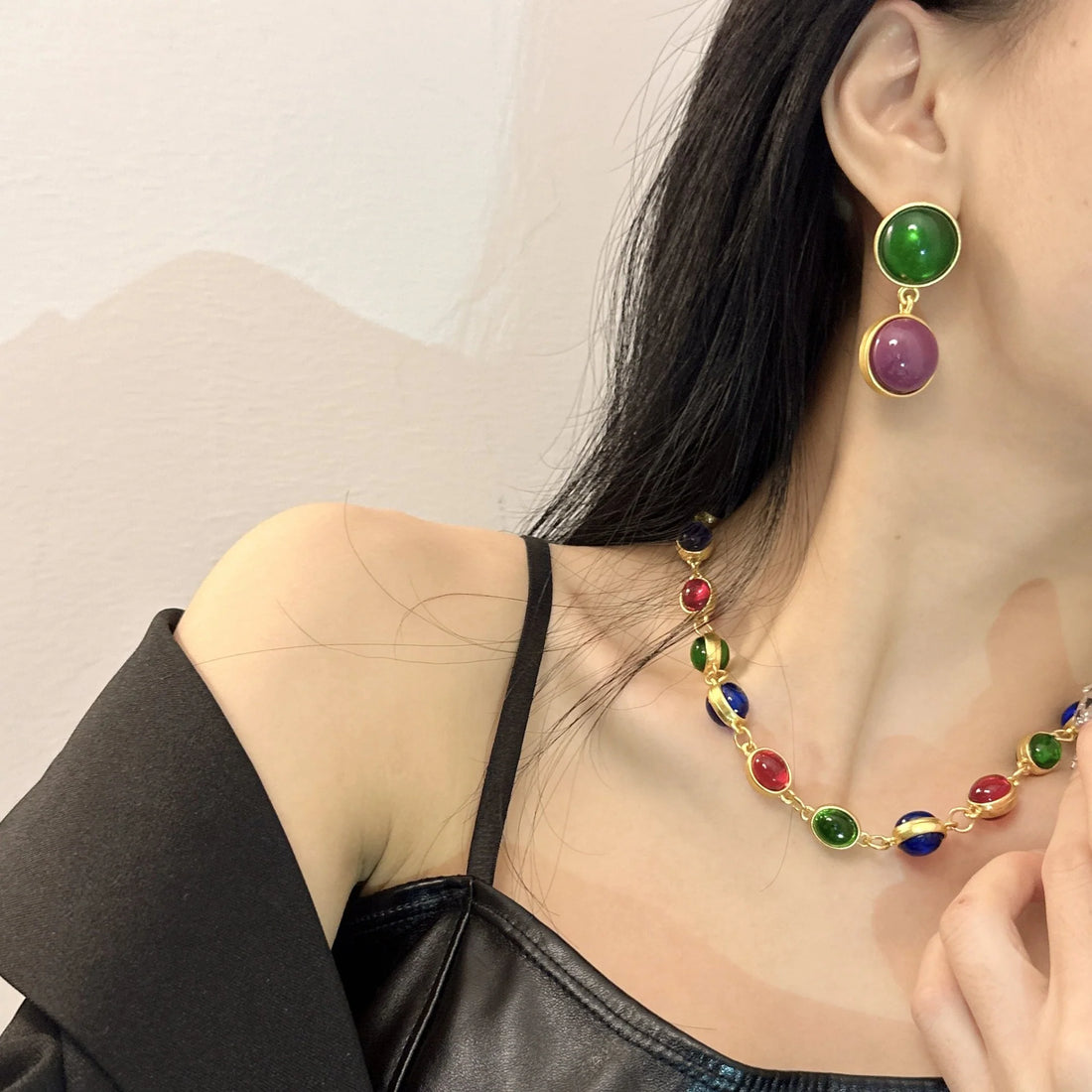 Darlyn Vintage Glass Necklace