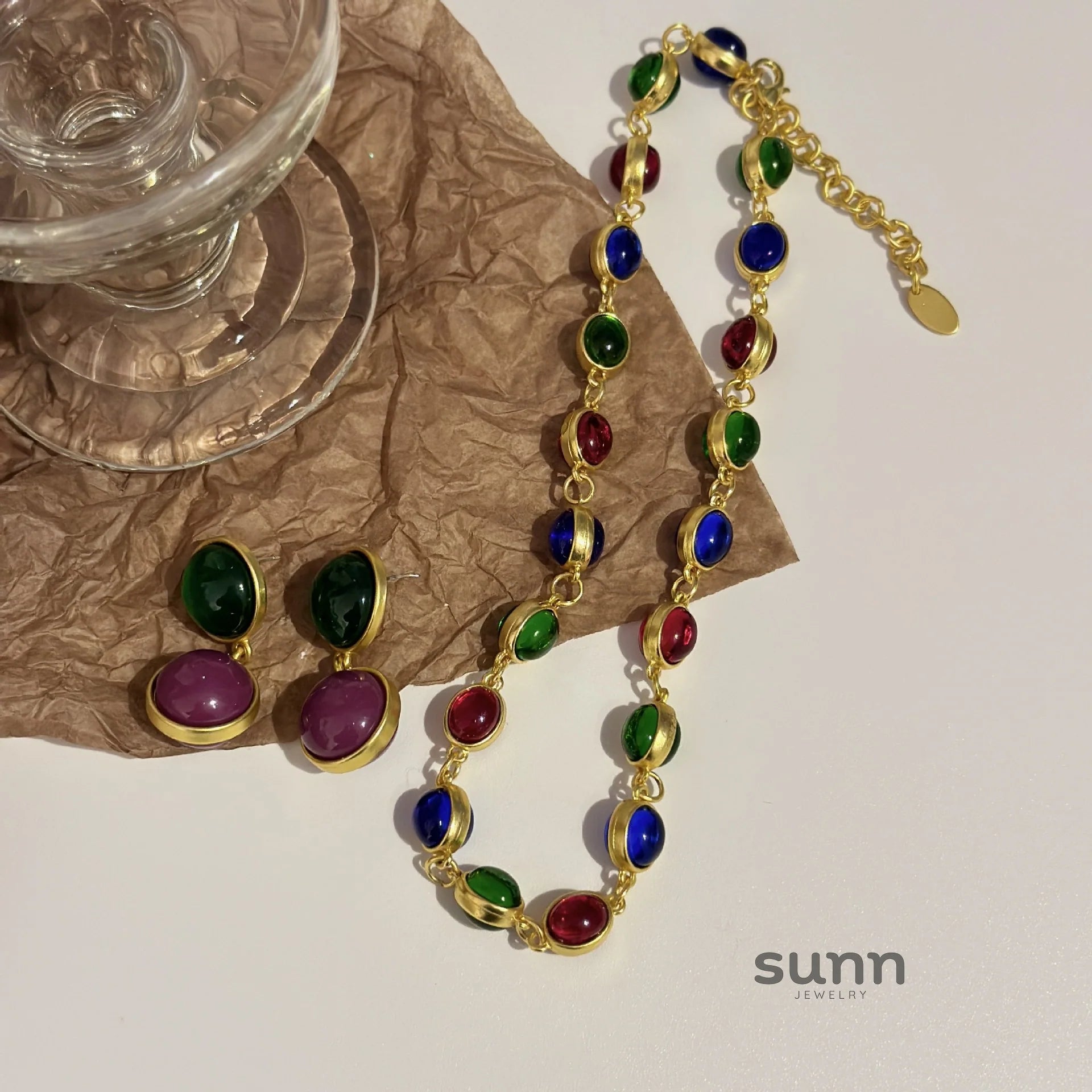 Darlyn Vintage Glass Necklace