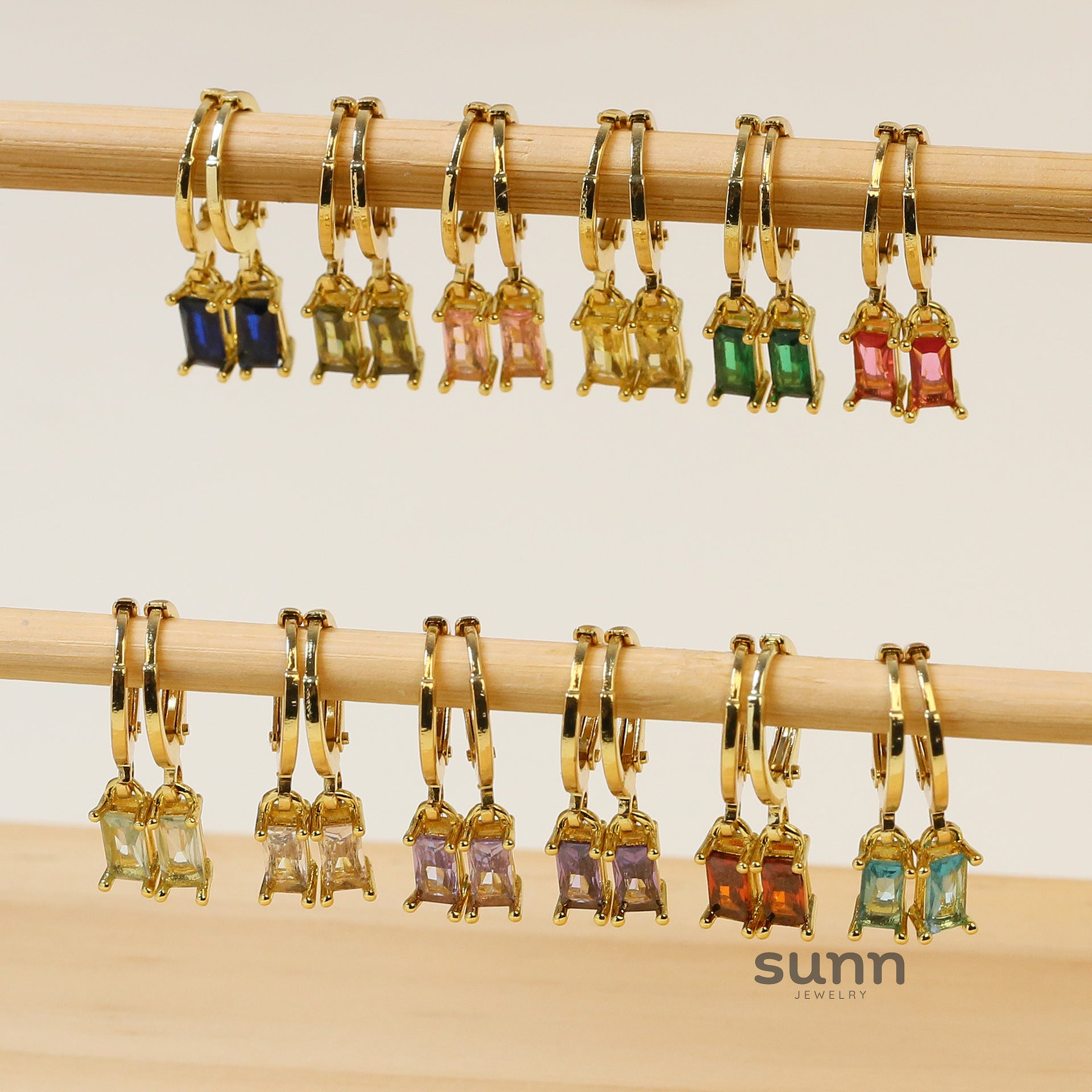 Davie Birthstone Stud Earrings [R6K93G9P]