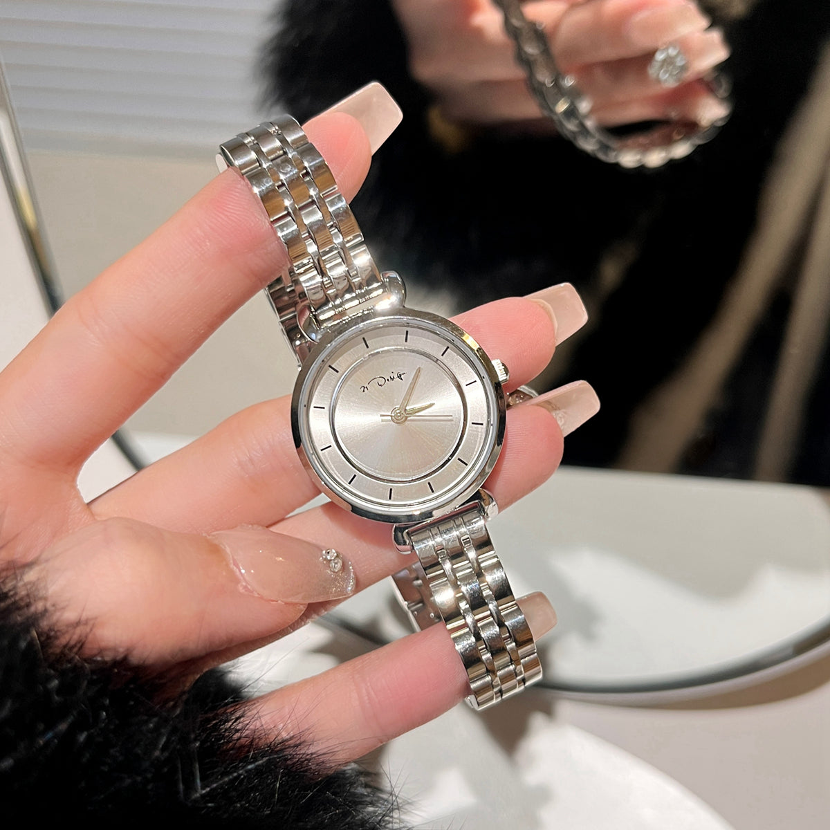 Davis Classic Mesh Watch [T367SPP2]