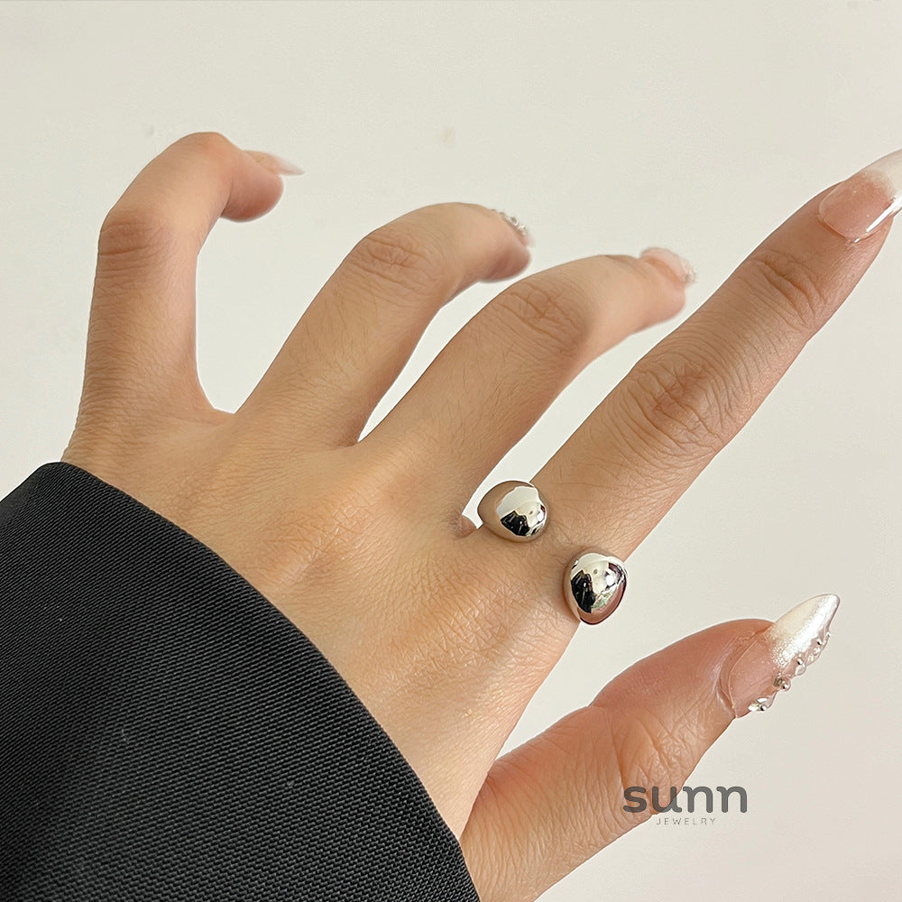 Davis Sculptural Heart Ring [T6A4438O]