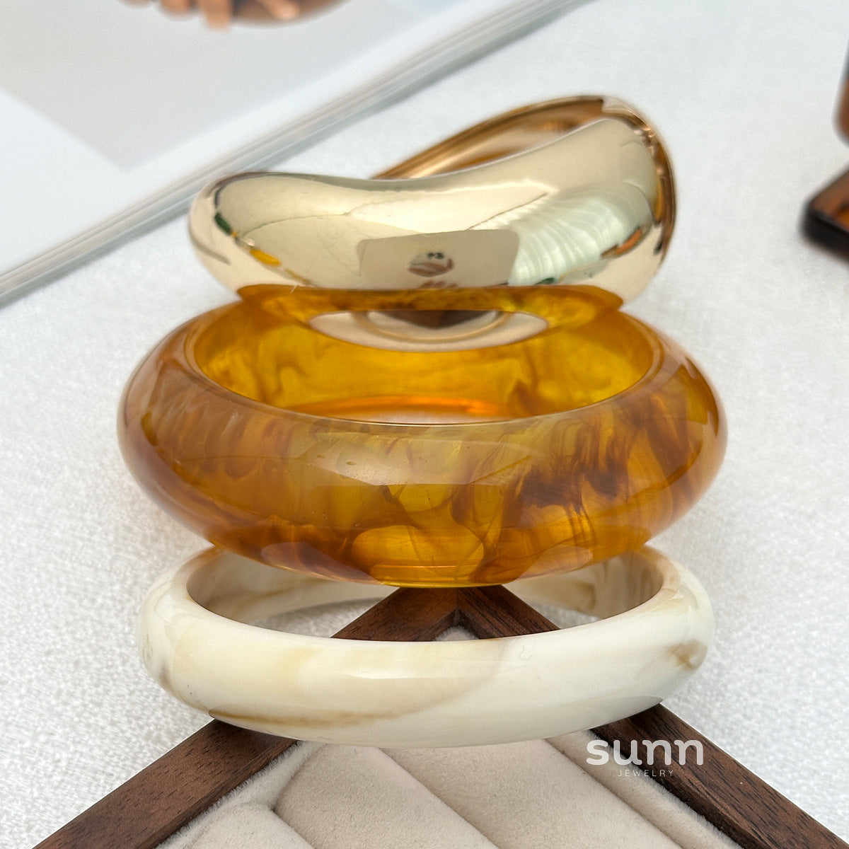 Dawson Swirl Resin Cuff Bangle [U05QGJ8R]