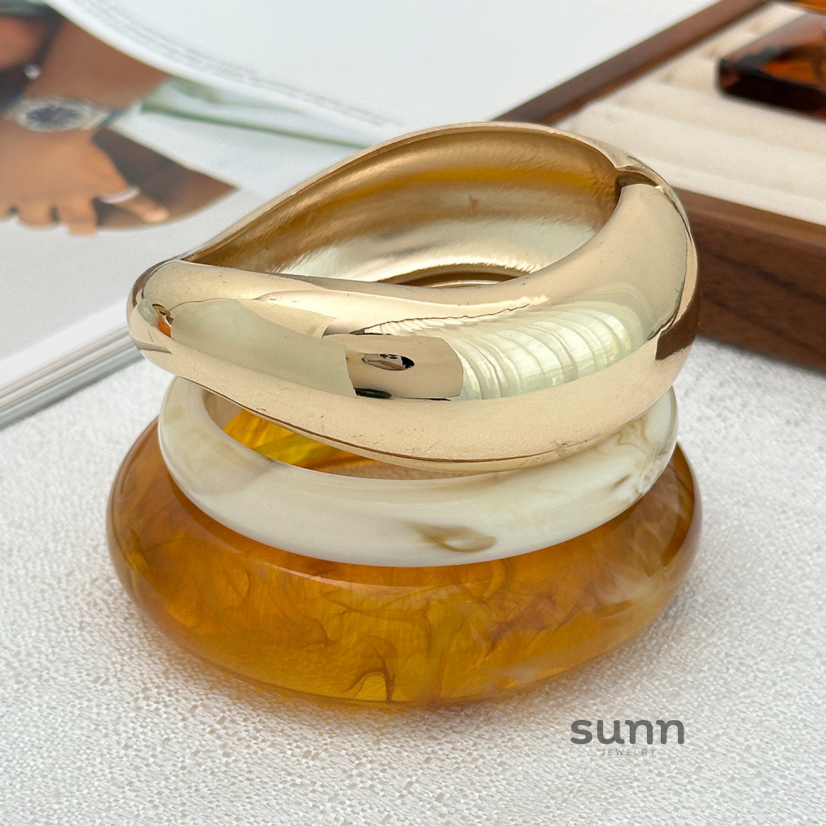 Dawson Swirl Resin Cuff Bangle [L84PH4UJ]
