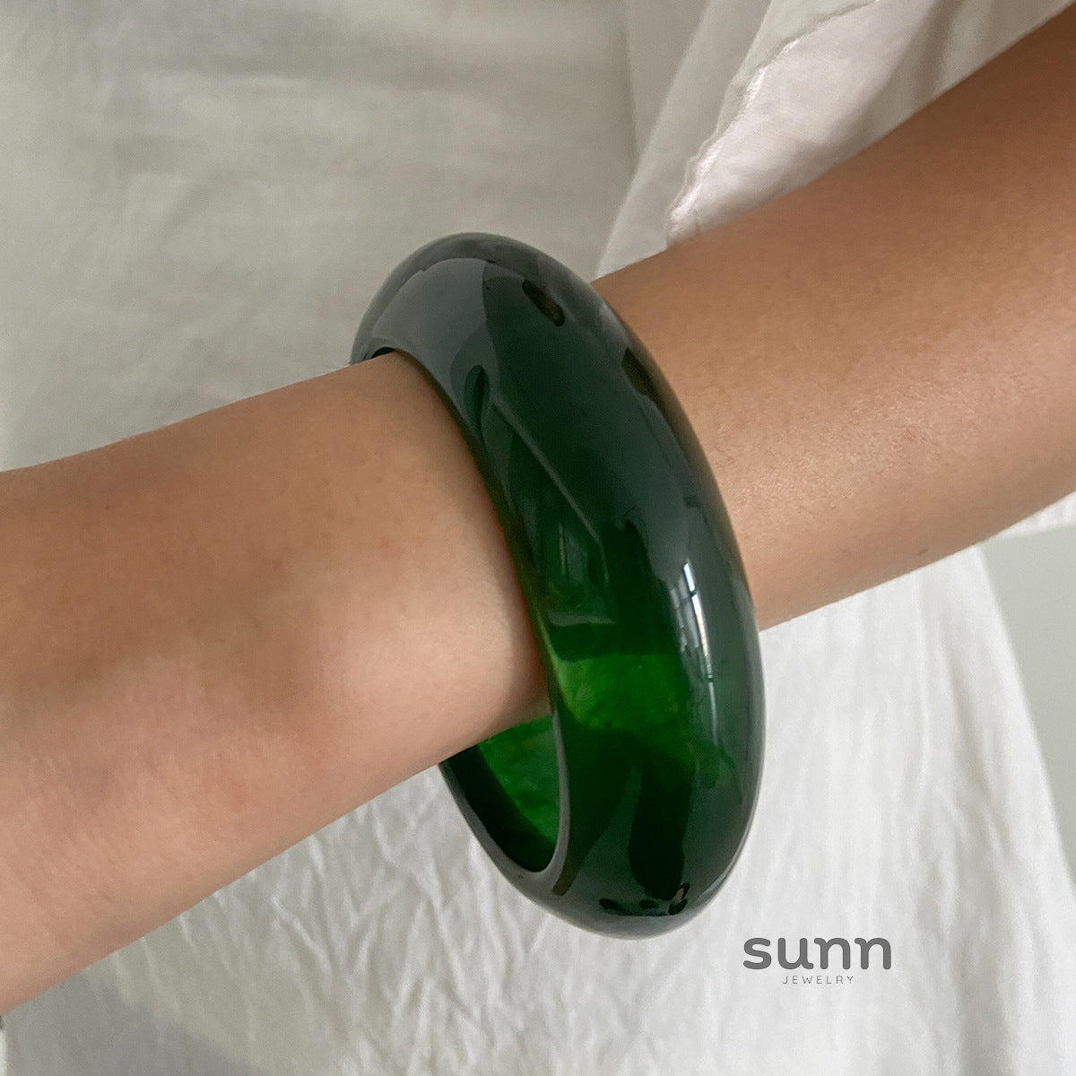 Dawson Swirl Resin Cuff Bangle [NW65R5HP]