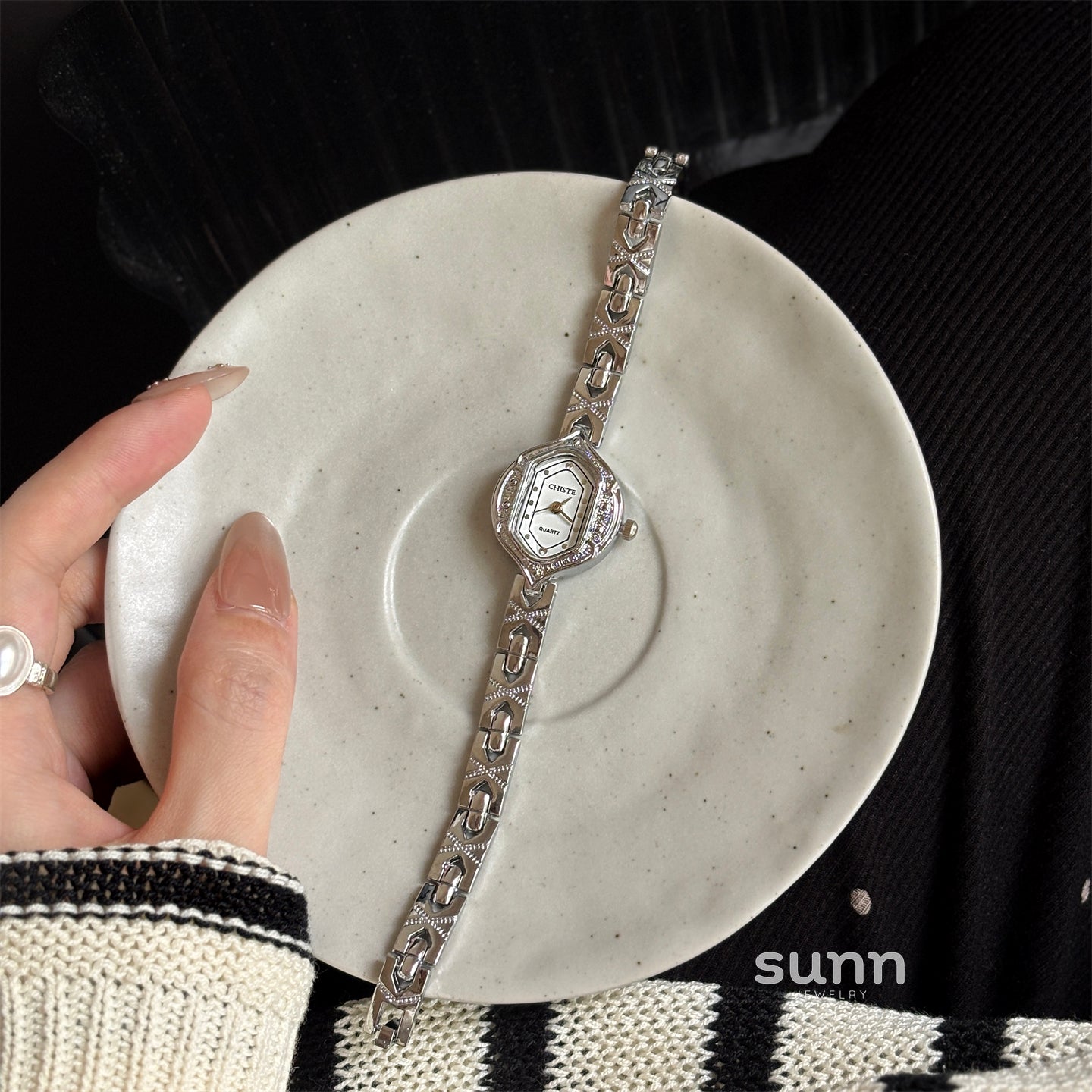 Dayami Square Dial Watch [2ZZE5LB4]