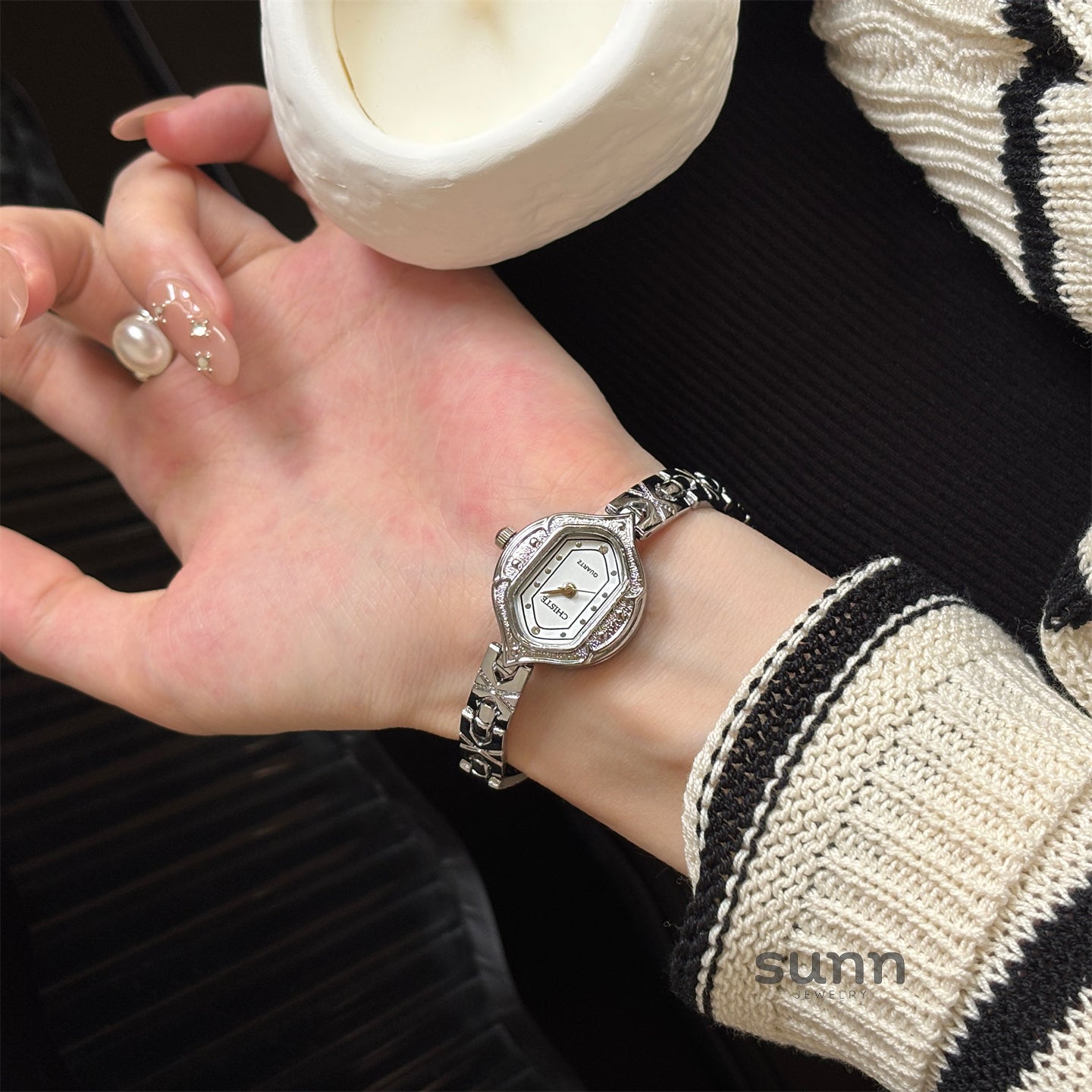 Dayami Square Dial Watch [5MKZAC6N]