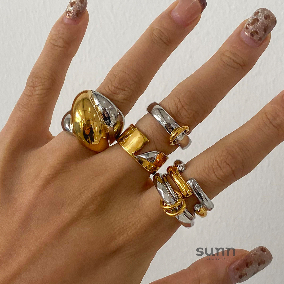 Debanhi Sculptural Colorblock Ring [TKBV2DMT]